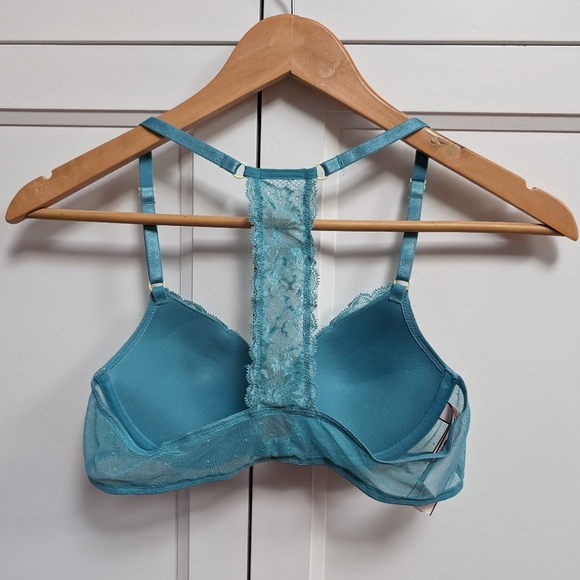 Victoria Secret Front Close Bras - Size 32A - Picture 3 of 7